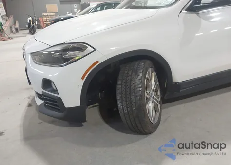 2018 BMW X2 xDrive28I z USA, uszkodzony, nr VIN WBXYJ5C32JEF78825